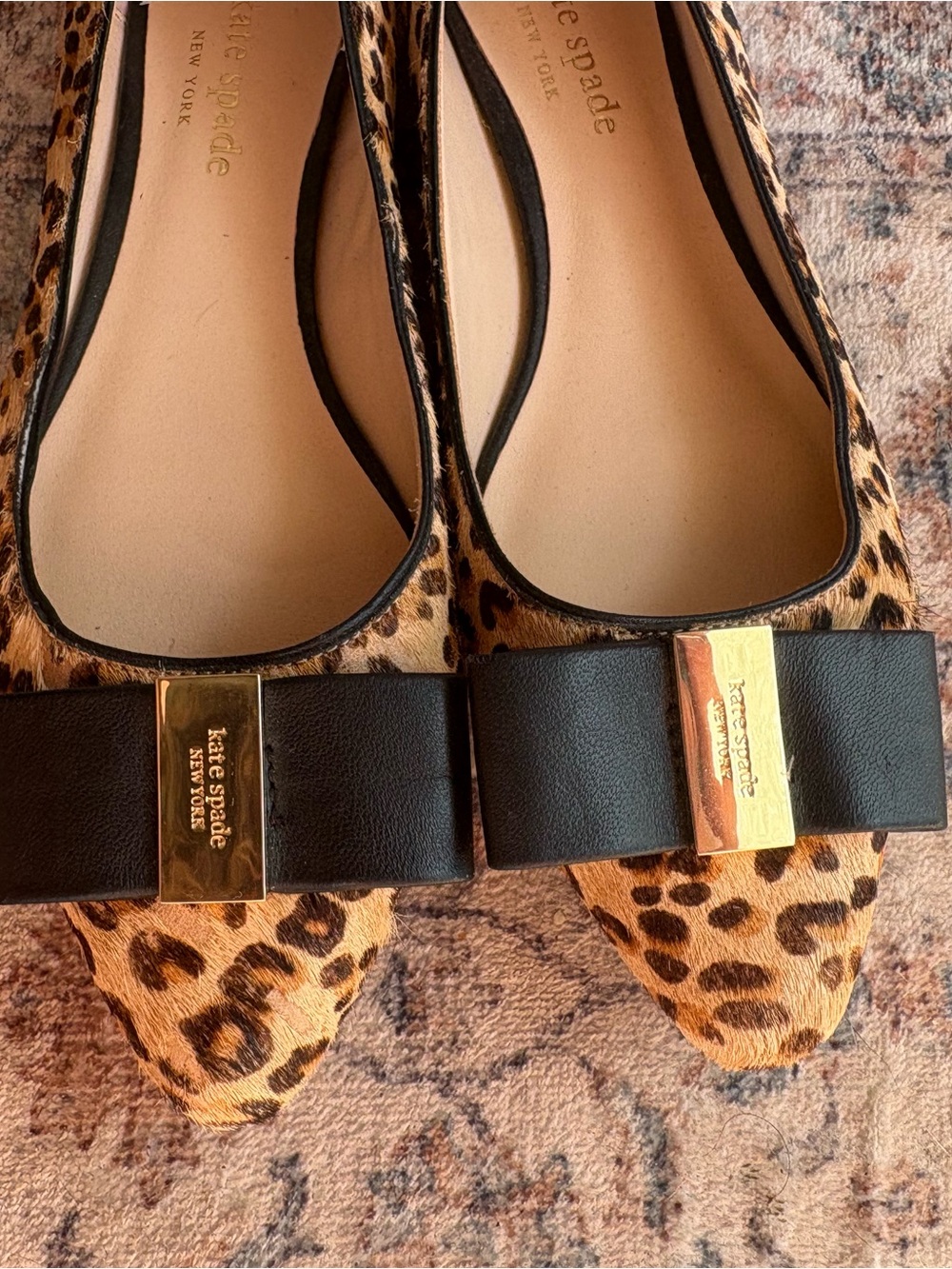 Women’s Kate Spade Size 6.5 Leopard Print Bow Pointed Toe Flats - Black Bow - Picture 4 of 8